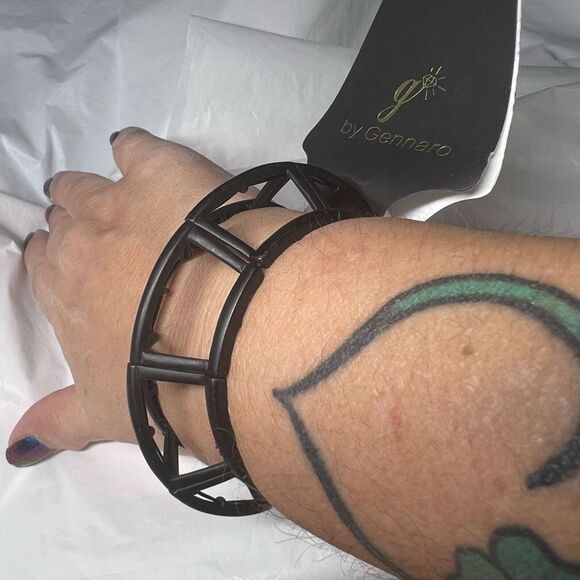 G by Gennaro Modernist Abstract Stretch Bracelet - Picture 3 of 9